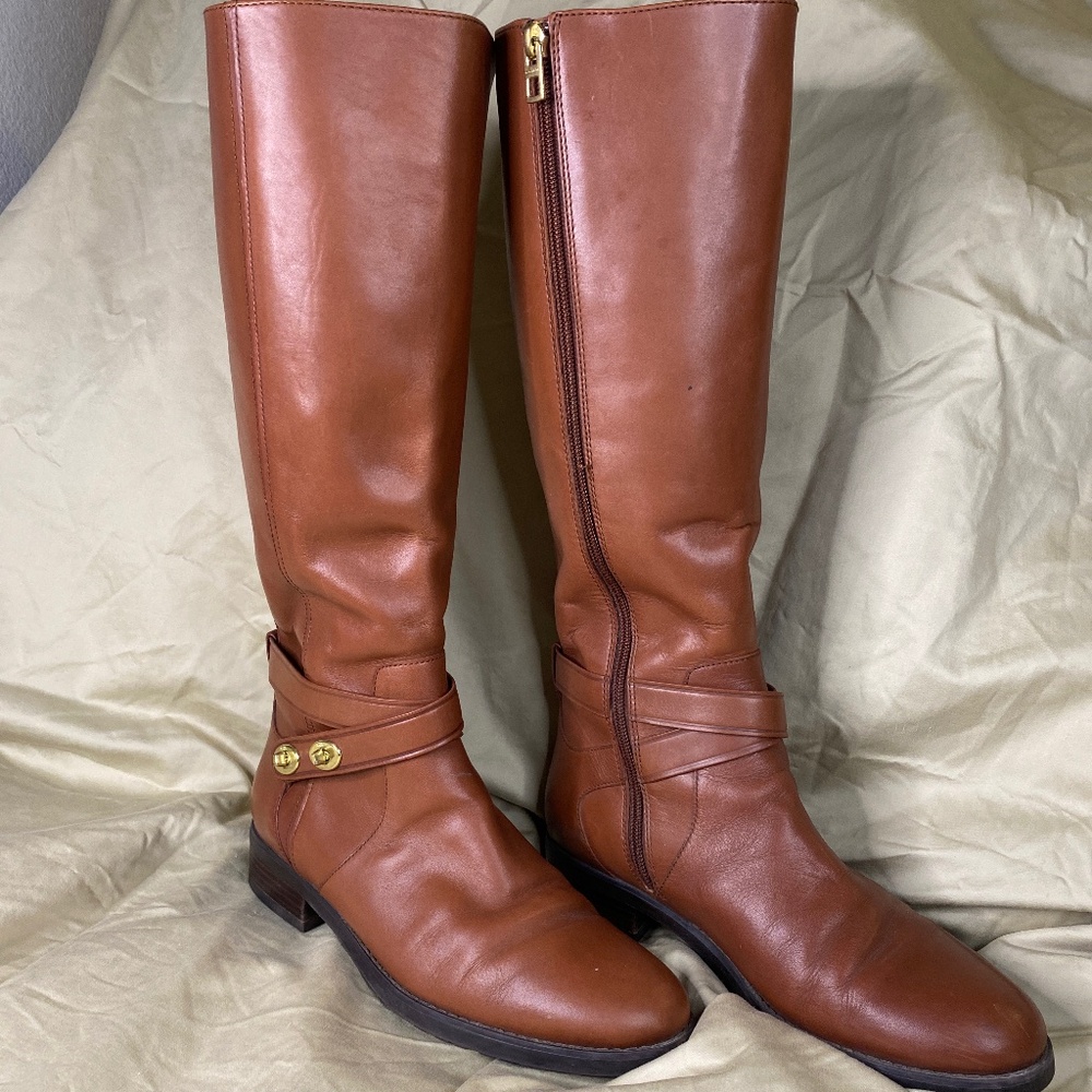 Brown coach, leather boots
